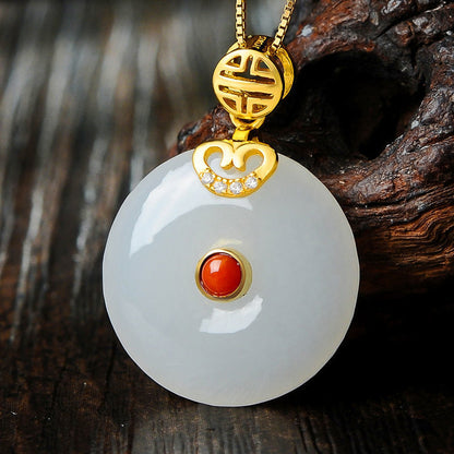 Beautiful Silver Necklace with Unique Style