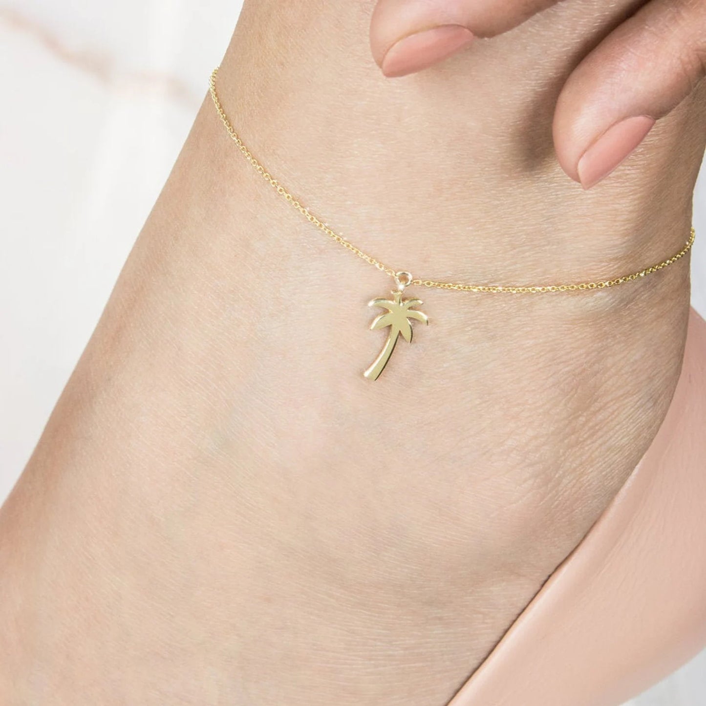 Stunning Pendant for Daily Wear
