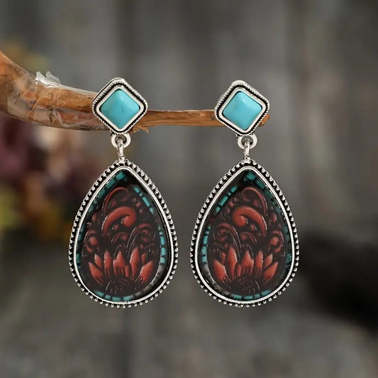 Charming Earring for Any Occasion