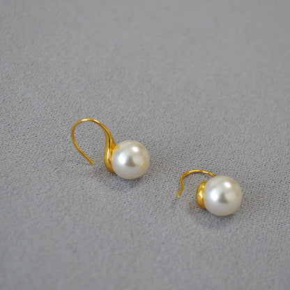 Stunning Pearl Earring for Daily Wear