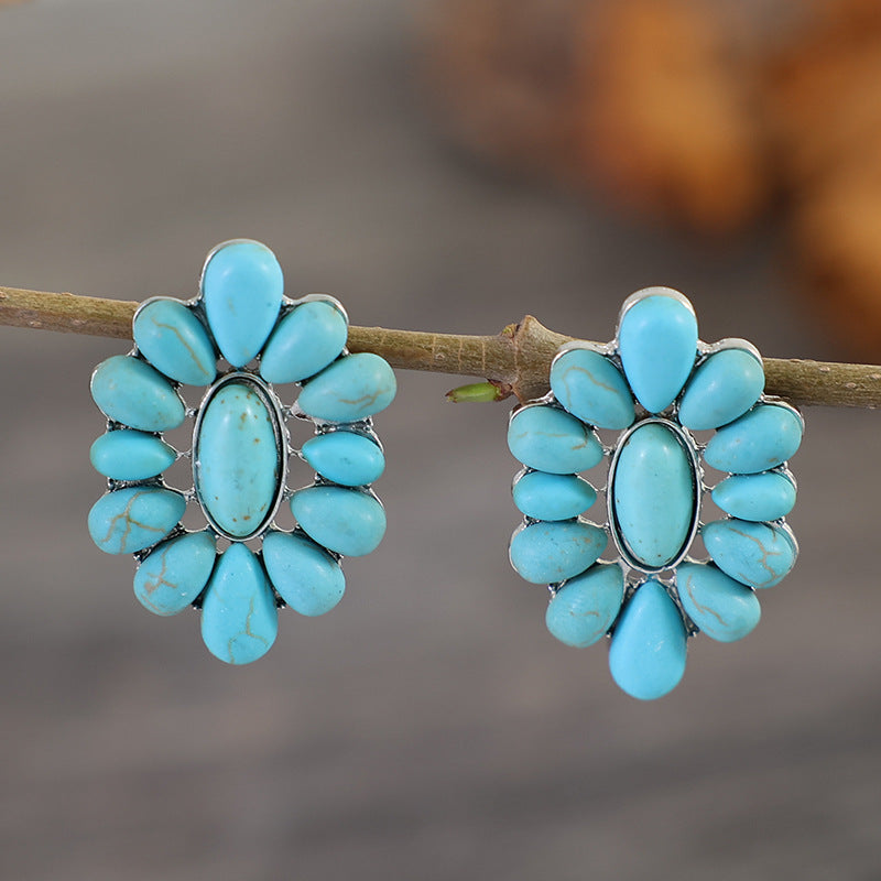 Classic Earring with Timeless Appeal