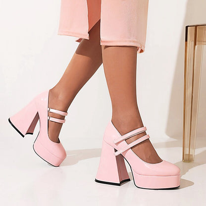 Graceful Orthopedic Sandals for Modern Look