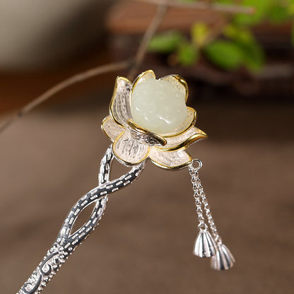 Charming Gold Earring for Any Occasion