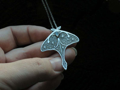 Classic Necklace with Timeless Appeal
