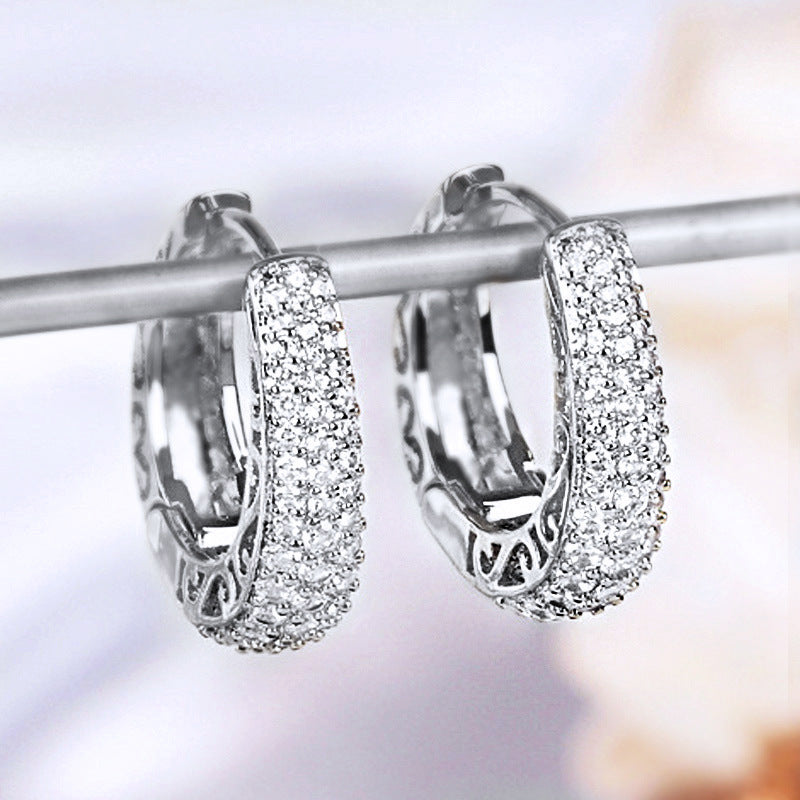 Charming Earring for Any Occasion