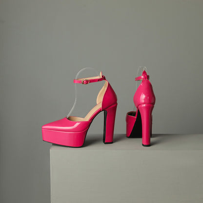 Chic Orthopedic Sandals with Unique Design