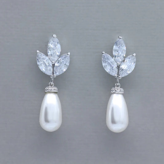 Stunning Pearl Earring for Daily Wear