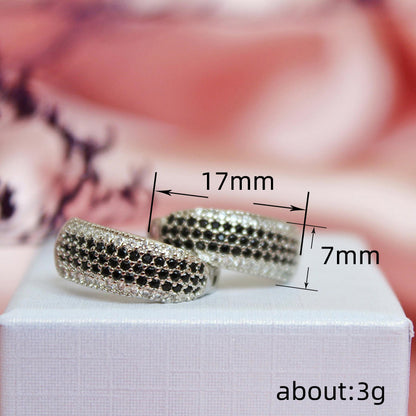 Charming Earring for Any Occasion