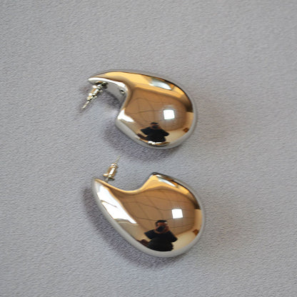 Stunning Gold Earring for Daily Wear