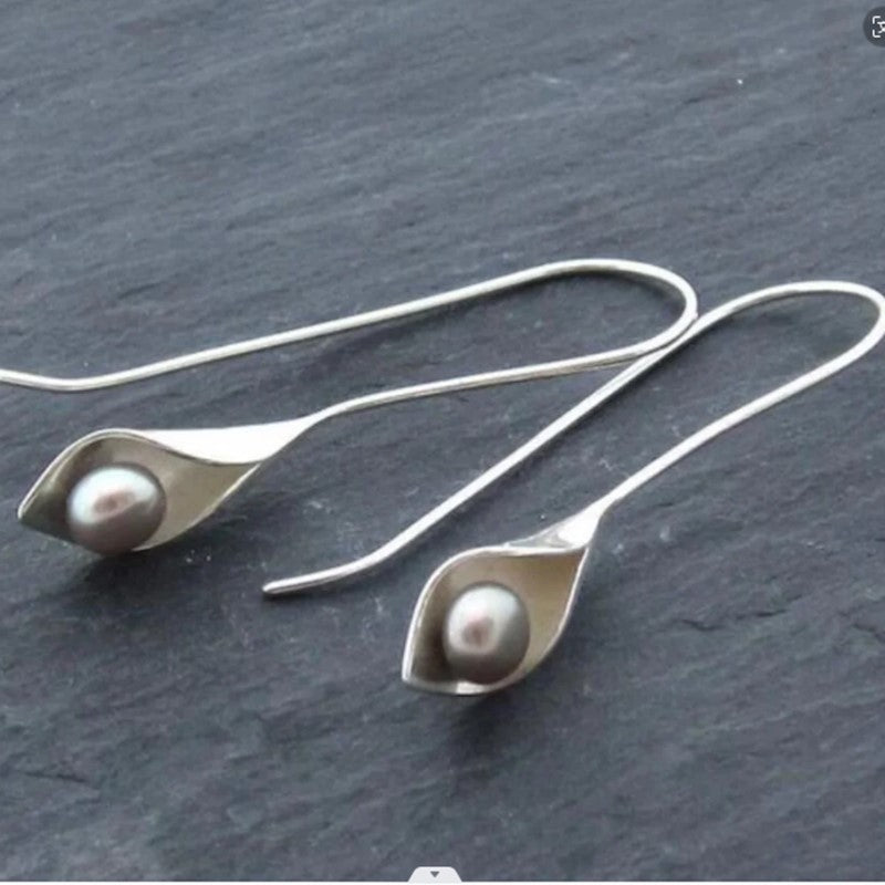 Stunning Silver Earring for Daily Wear