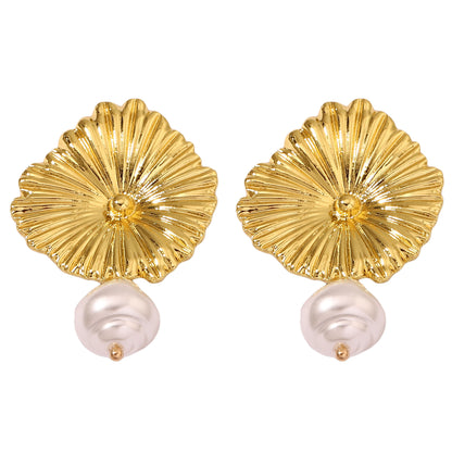 Vintage Handmade Gold Earring