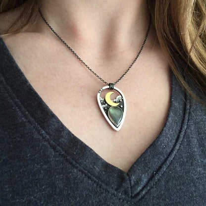 Romantic Necklace for Special Moments