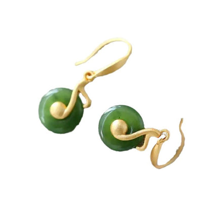 Charming Gold Earring for Any Occasion