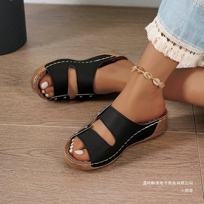 Chic Orthopedic Sandals with Unique Design