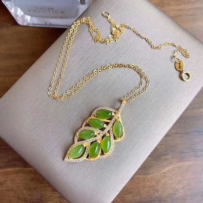 Charming Gold Necklace for Any Occasion