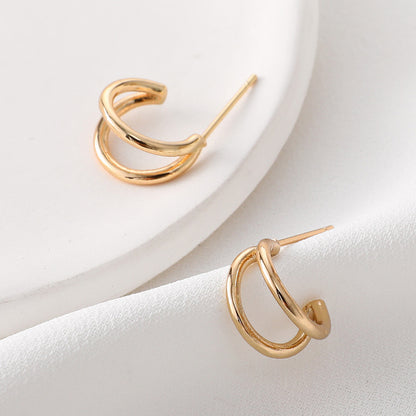 Elegant Gold Earring for Every Occasion