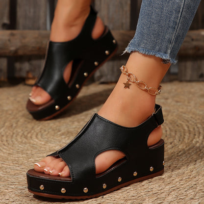 Chic Orthopedic Sandals with Unique Design