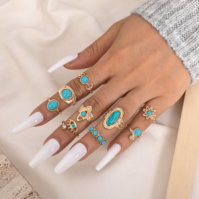 Beautiful Set with Unique Style