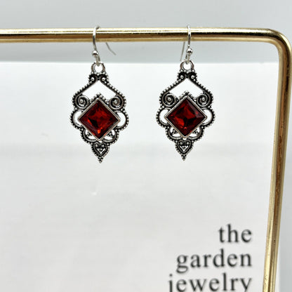 Romantic Silver Earring for Special Moments
