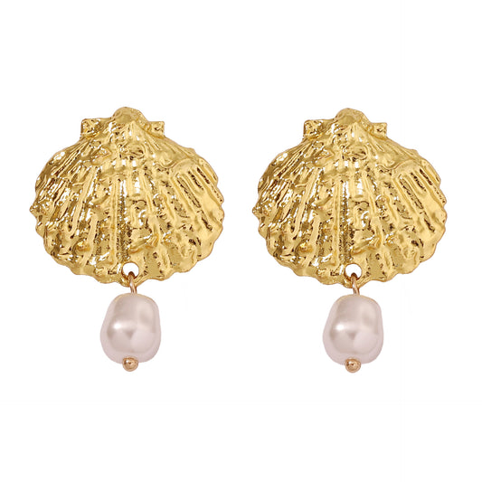 Romantic Pearl Earring for Special Moments