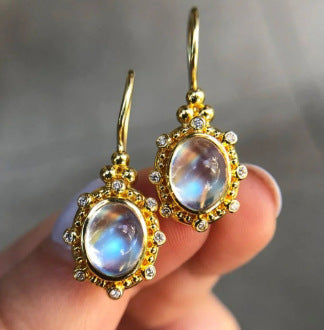 Classic Earring with Timeless Appeal