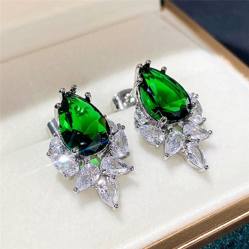 Elegant Earring for Every Occasion