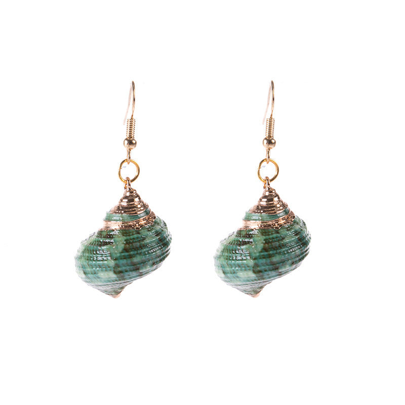 Elegant Gold Earring for Every Occasion