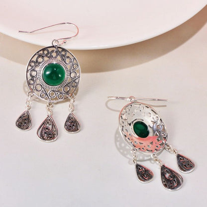 Charming Silver Earring for Any Occasion