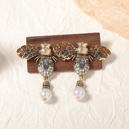 Beautiful Pearl Earring with Unique Style