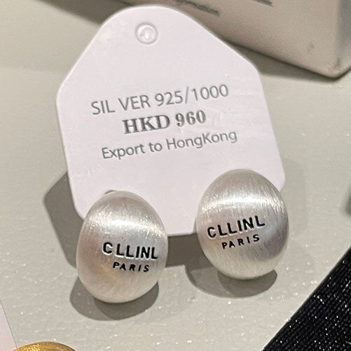 Elegant Gold Earring for Every Occasion
