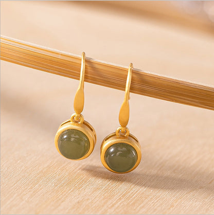 Charming Gold Earring for Any Occasion