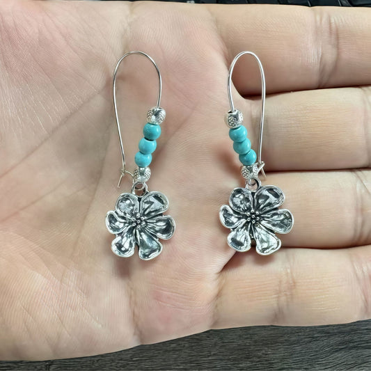 Charming Earring for Any Occasion