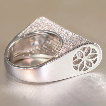 Beautiful Piece with Unique Style