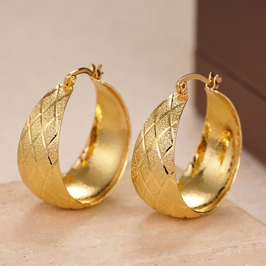 Charming Piece for Any Occasion