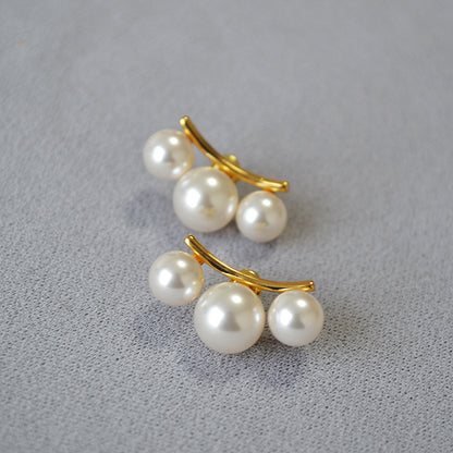 Beautiful Gold Earring with Unique Style