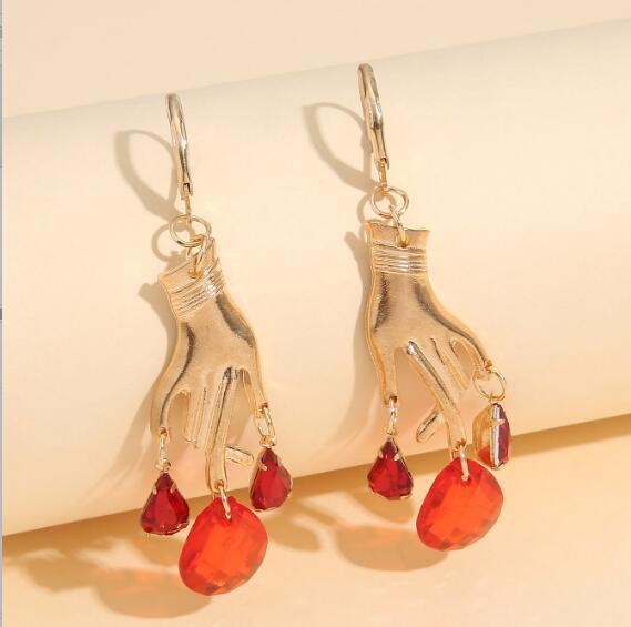 Charming Earring for Any Occasion