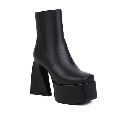 Graceful Orthopedic Boots for Modern Look
