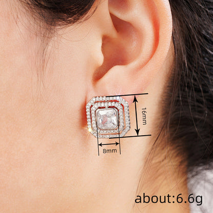 Charming Earring for Any Occasion