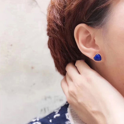 Charming Silver Earring for Any Occasion