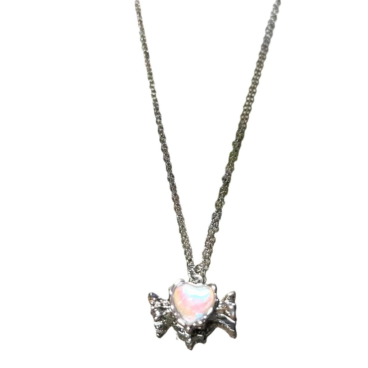 Charming Silver Necklace for Any Occasion