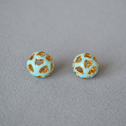 Classic Earring with Timeless Appeal