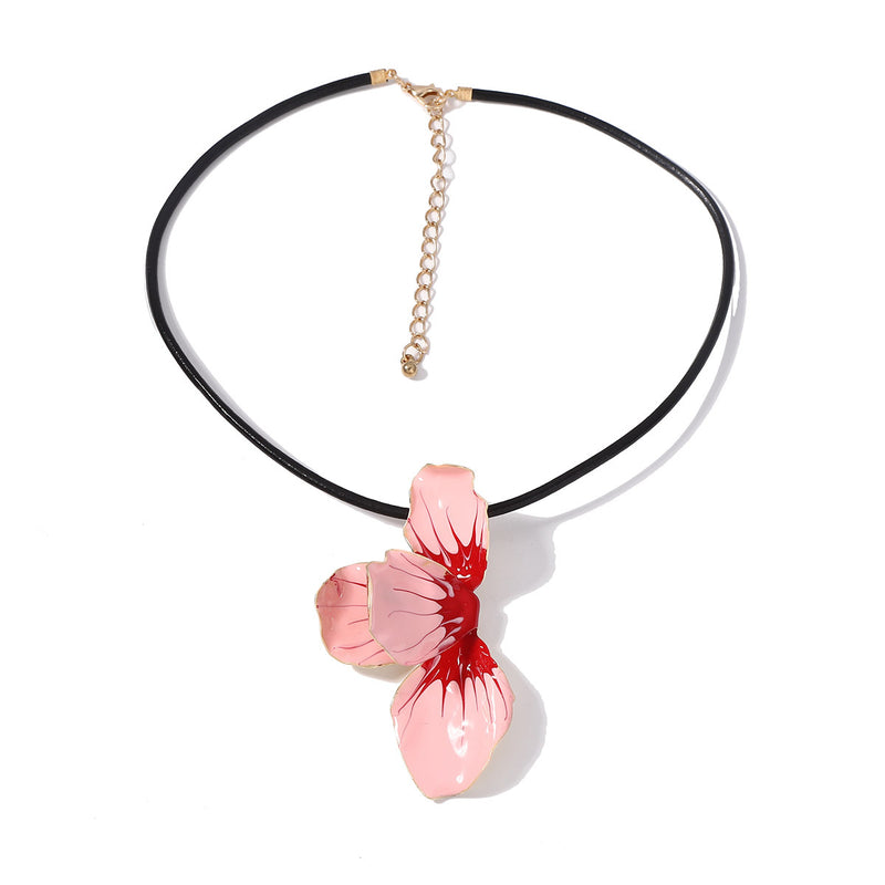 Classic Pendant with Timeless Appeal