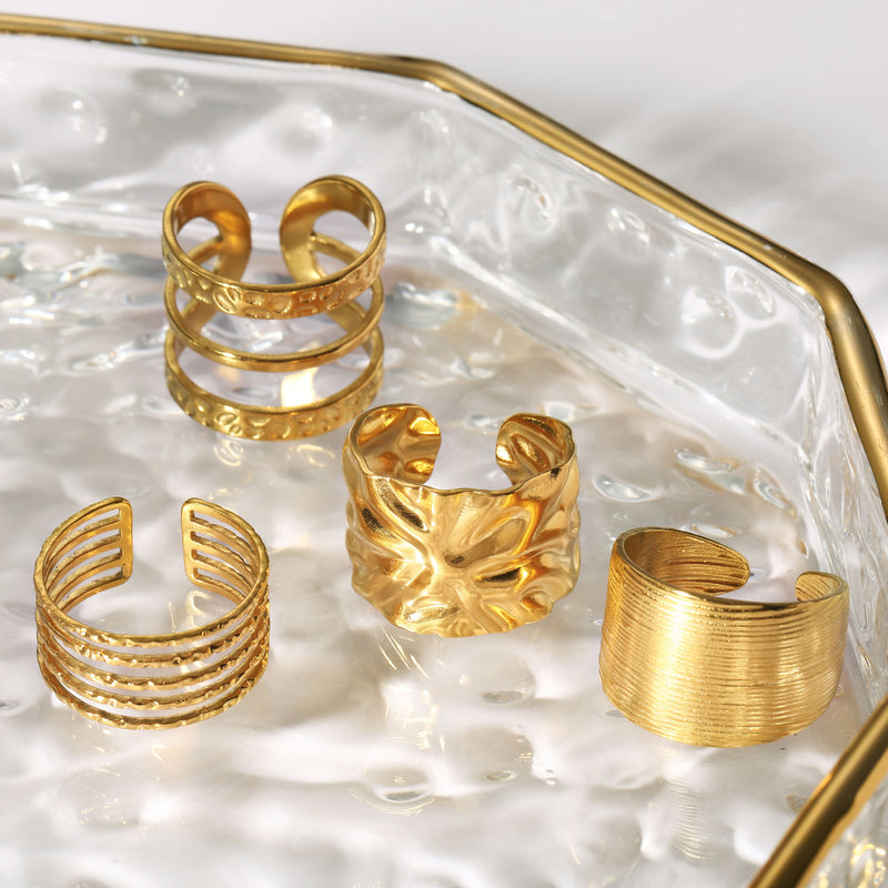 Romantic Gold Ring for Special Moments