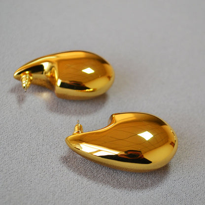 Stunning Gold Earring for Daily Wear