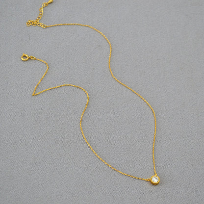 Romantic Gold Necklace for Special Moments