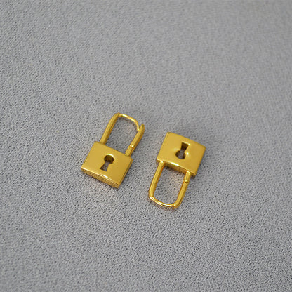 Beautiful Gold Earring with Unique Style