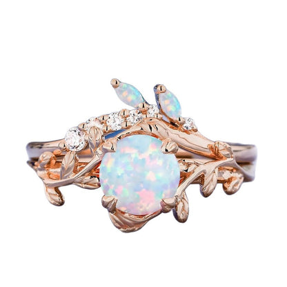 Romantic Gold Ring for Special Moments