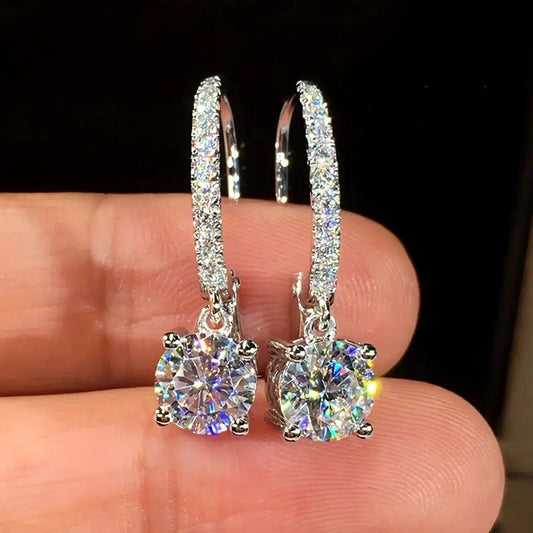 Charming Earring for Any Occasion