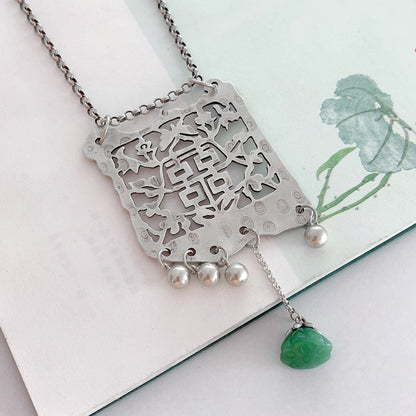 Romantic Silver Necklace for Special Moments