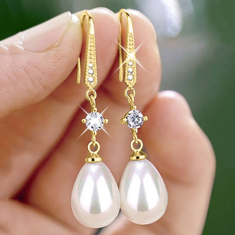 Charming Pearl Earring for Any Occasion